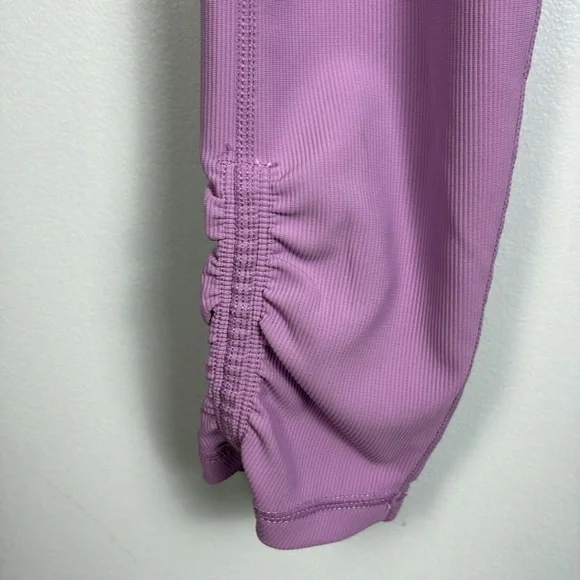Wilo Lavender Rusched Ankle Leggings - Picture 6 of 8